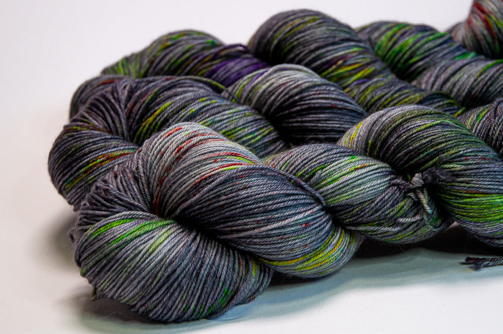 Bismuth, Dark